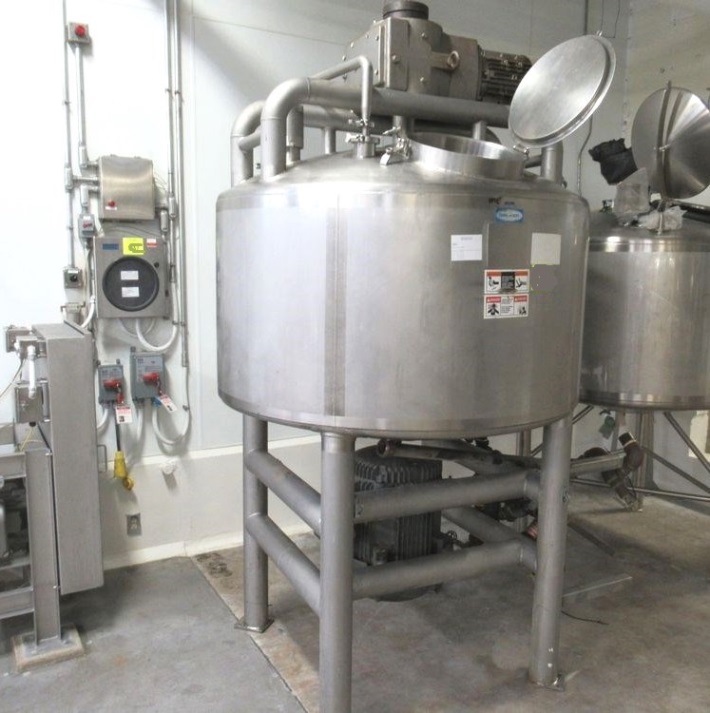 ***SOLD*** used 300 Gallon Walker Jacketed Likwifier/ Liquifier/Liquefier with Sweep Mixer.  Jacket rated 75 PSI @ 320 Deg.F. 316L Stainless Steel.  Has Top mounted 7.5 HP Mixer with scraper/sweep blades agitator on side and bottom mounted Liquifier/chop/dissolver/high shear assembly driven by 40 HP, 230/460 volt, 1775 rpm motor. 32